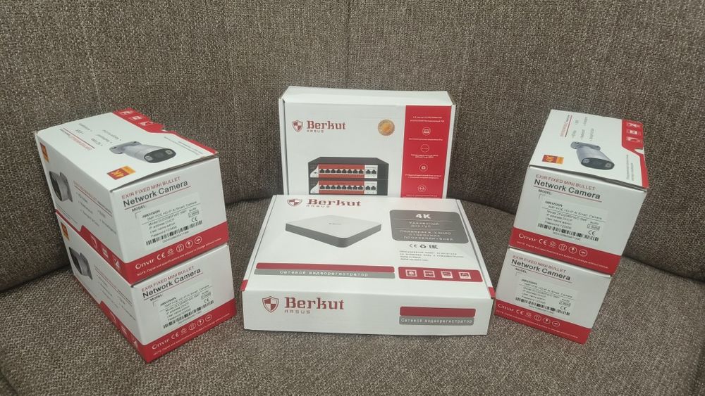 Продам комплект видеонаблюдения  айпи 5 МП