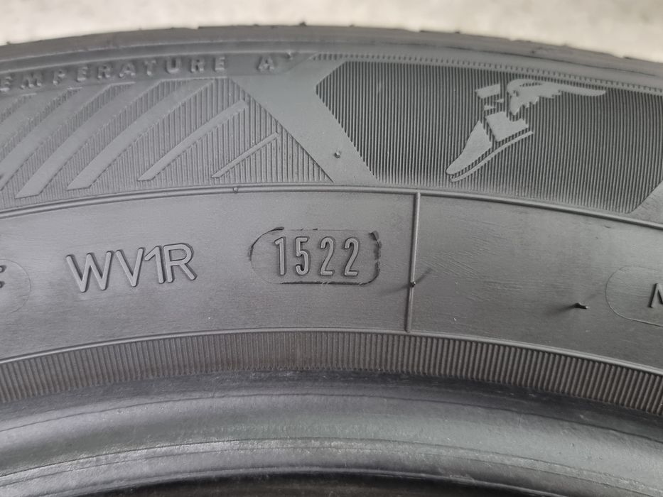 205/55/16 Goodyear 4Броя: 160€ 7.5мм