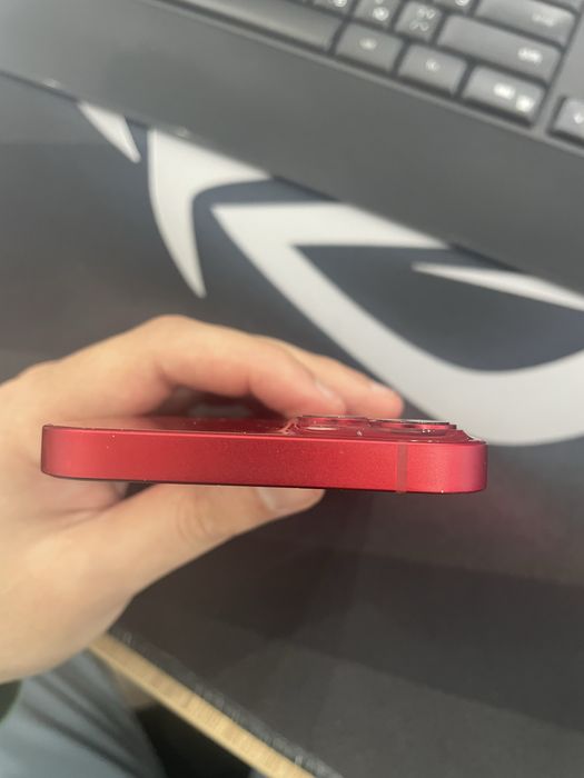 Продается iphone 13 Red product