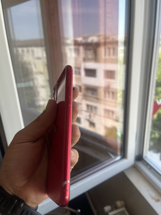 Vand iphone 11 red