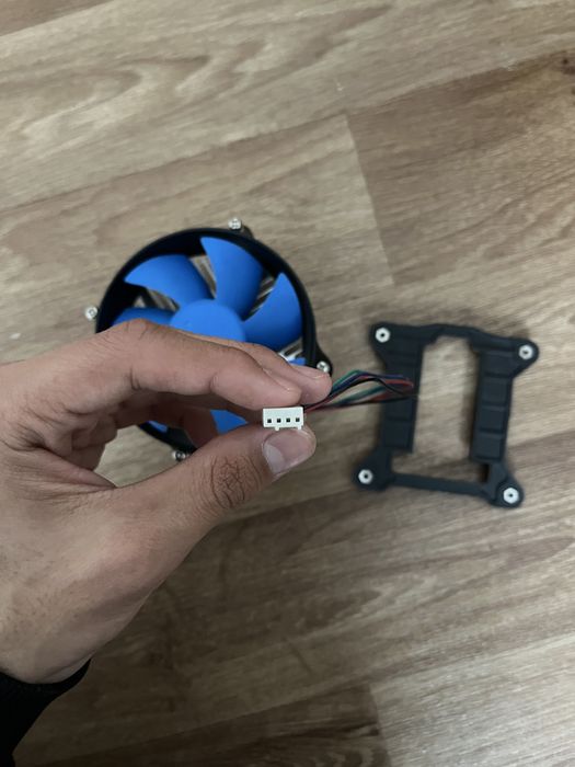 процессорный кулер (DeepCool)