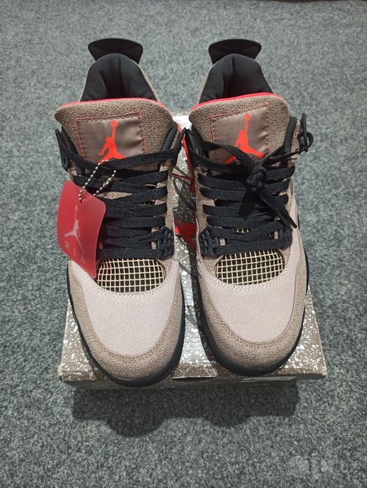 Air Jordan 4 "Taupe Haze" / Xitoydan kelgan / Razmer: 42.5 (9 US)
