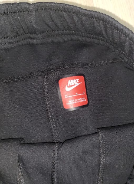 НОВО !Екип Nike Tech Fleece размер S/M Суитшърт  Nike