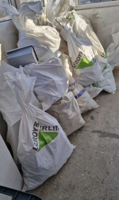 Debarasari Defrisari Demolari Curatenie