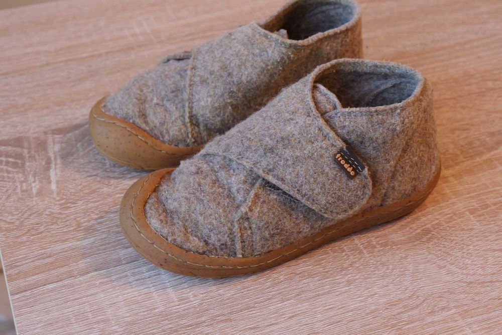 Пантофи за деца MINNI WOOLY