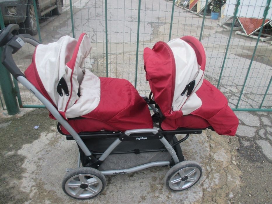 Детска количка за близнаци