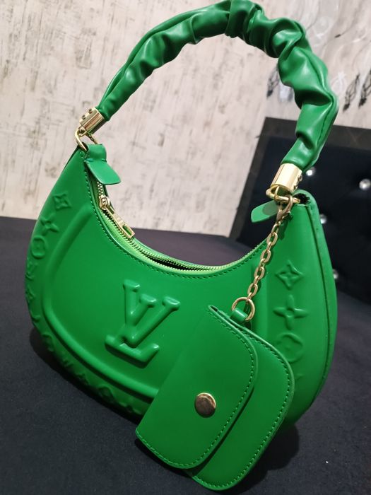 Женская сумочка зелёная