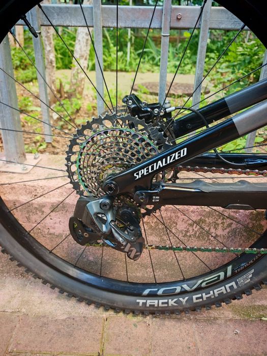Bicicleta electrica full suspension carbon Specialized S-works Turbo Kenevo SL AXS S3 stare impecabila 940 km