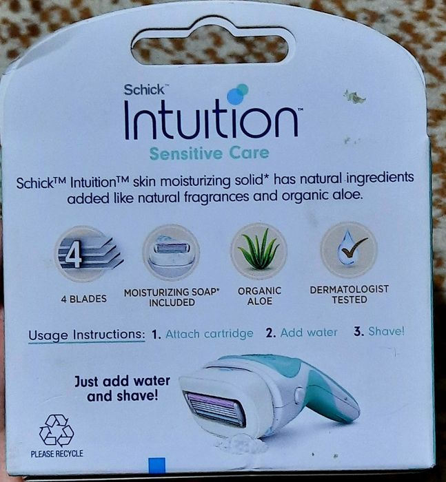 Продаётся Сменные картриджи Schick Intuition Blade, 3 шт.