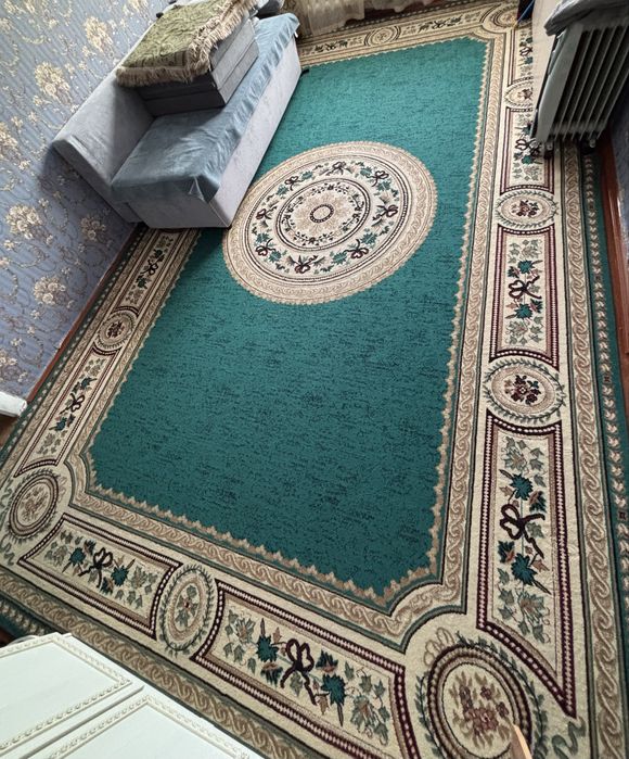 Продам б/у  ковер 3х5