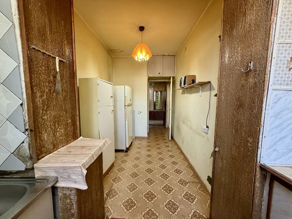 Срочно 1 комнатная Юнусабад 18 Кирпич