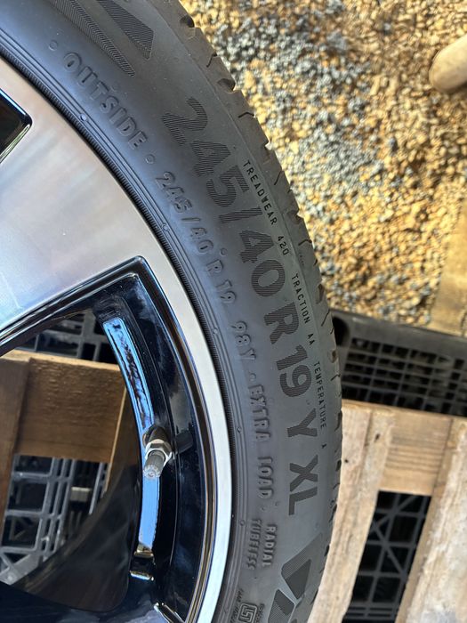 245/40/19 Континентал Летни