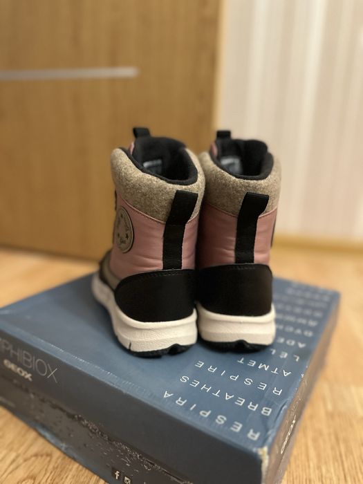 Сапоги Geox Новые для девочки