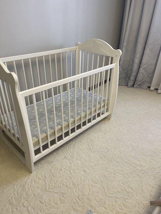 Детская кроватка