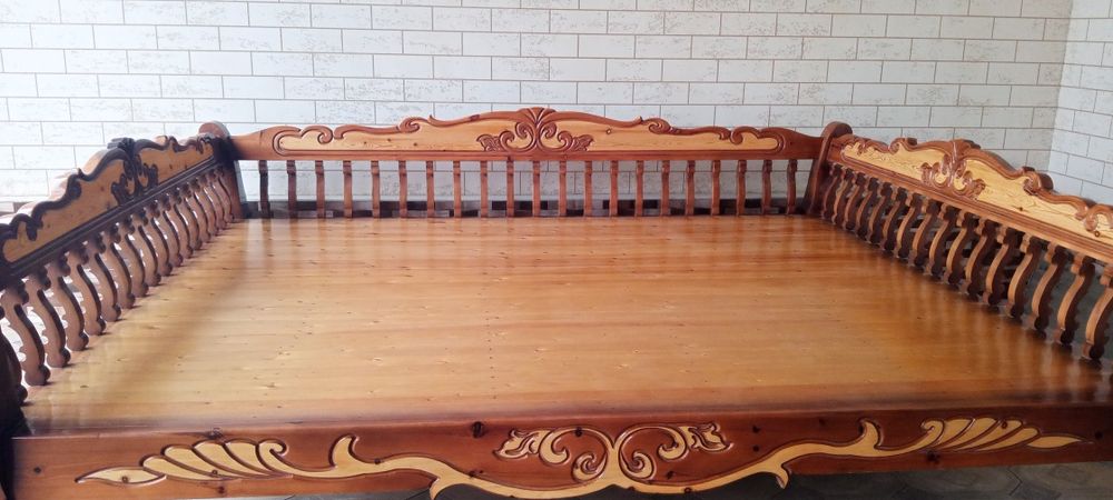 Yangi karavot sotiladi