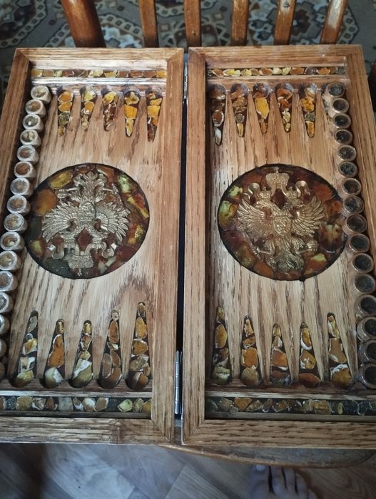 Продам нарды из янтаря