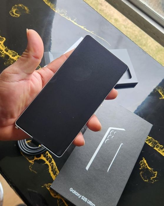 Samsung Galaxy S 25 Ultra