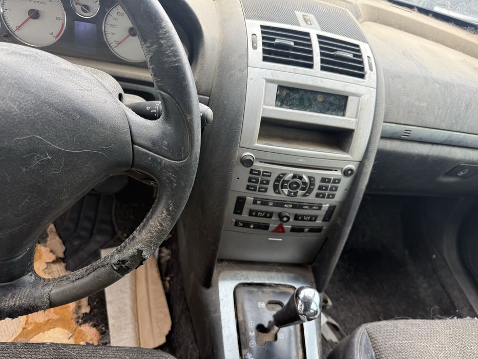 Пежо 407 комби дизеле на части