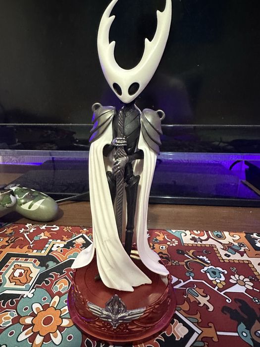 Фигурка бледный принц