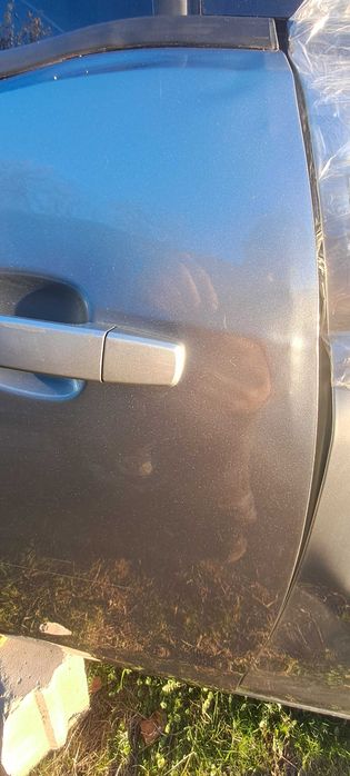 Задна дясна врата и десен калник OPEL MERIVA B Мерива 2011г.
