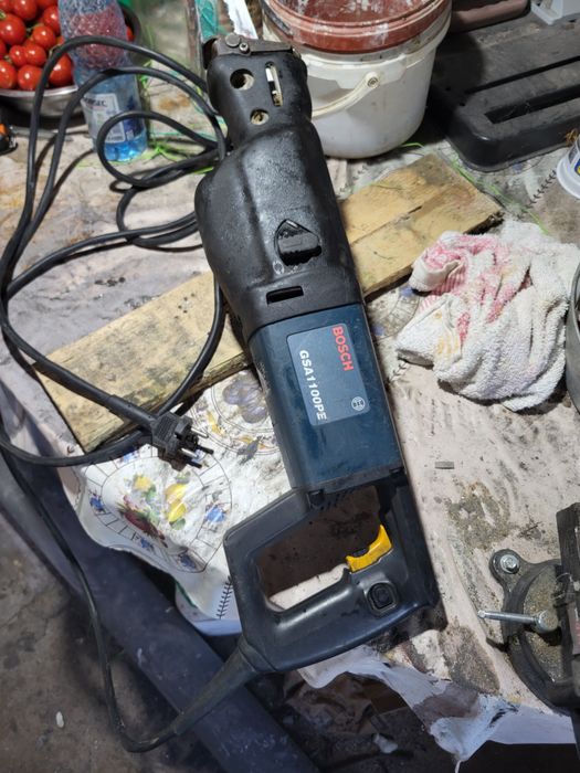 Fierăstrău sabie Bosch GSA1100PE.