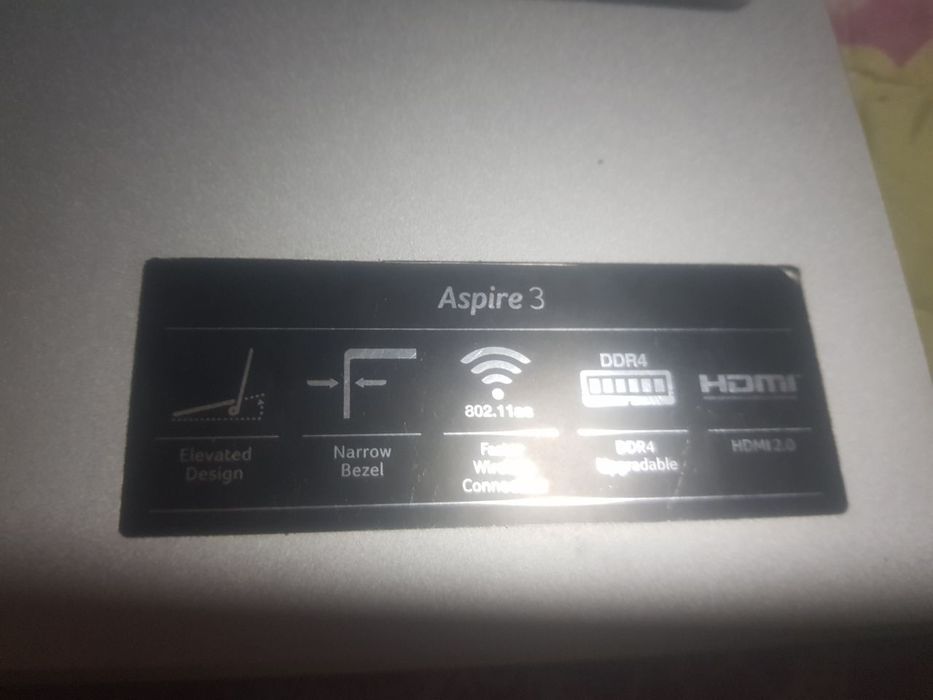 Acer core i7 11gen 8ram  1tb ssd