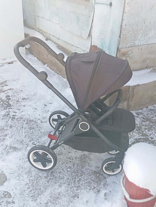 Продам детскую коляску