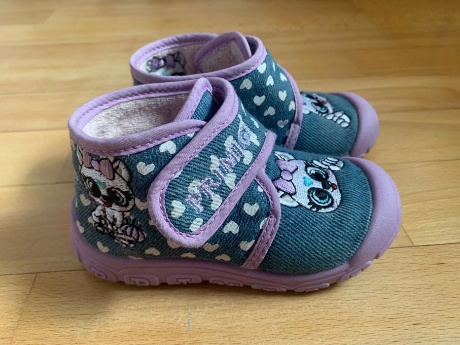 Papuci interior Primigi marimea 22