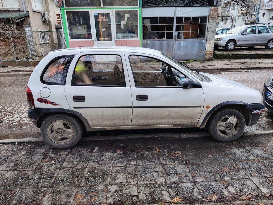 Продавам Opel corsa