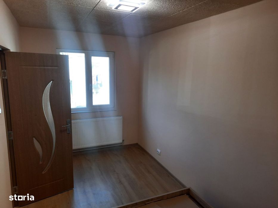 Vand apart. 2 camere Et.1 zona Piata Somes - Satu Mare