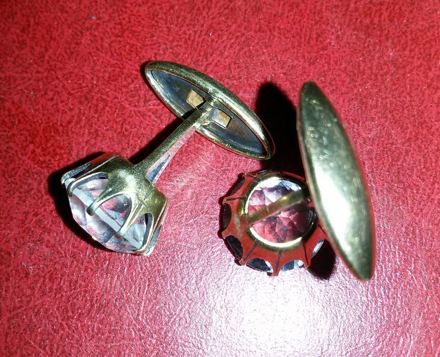 Запонки с горным хрусталём