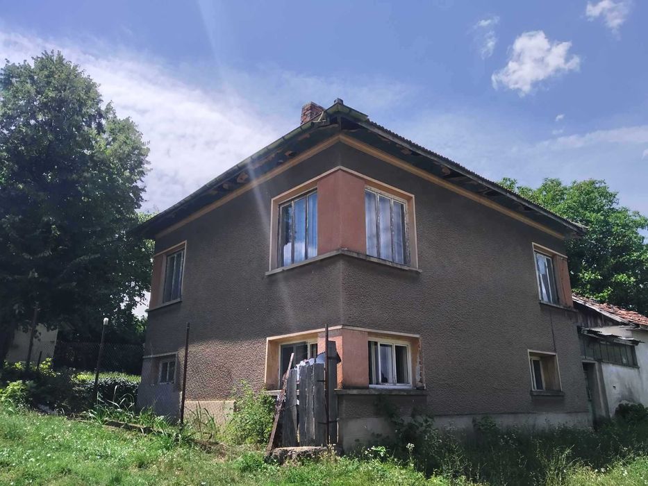 Продава се Къща в с. Септемврийци, Област Монтана - 300 кв.м за 42 €/кв.м - Снимка #6