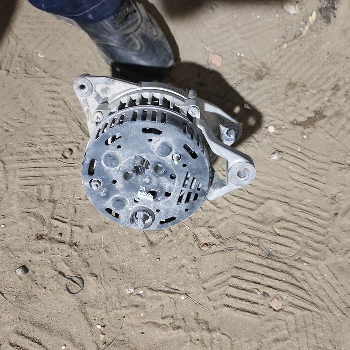 Продам Генератор Камаз