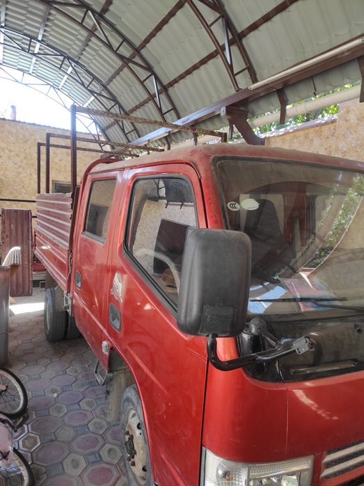 Грузовик DongFeng