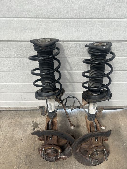 fuzeta amortizor arc volvo S40 an 2006 motor 1.6tdci