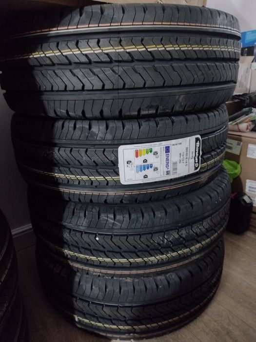 Vând cauciucuri de Vara