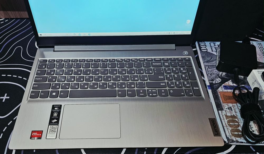 Lenovo IDIAPAD R3 Ultra slimbook!