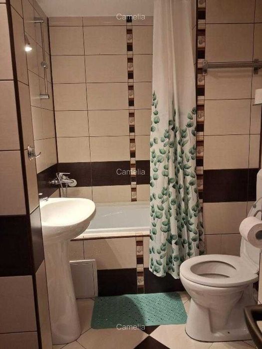 Vind apartament cu 2 camere Piata Romana, balcon 8,52m ,ideal airbnb