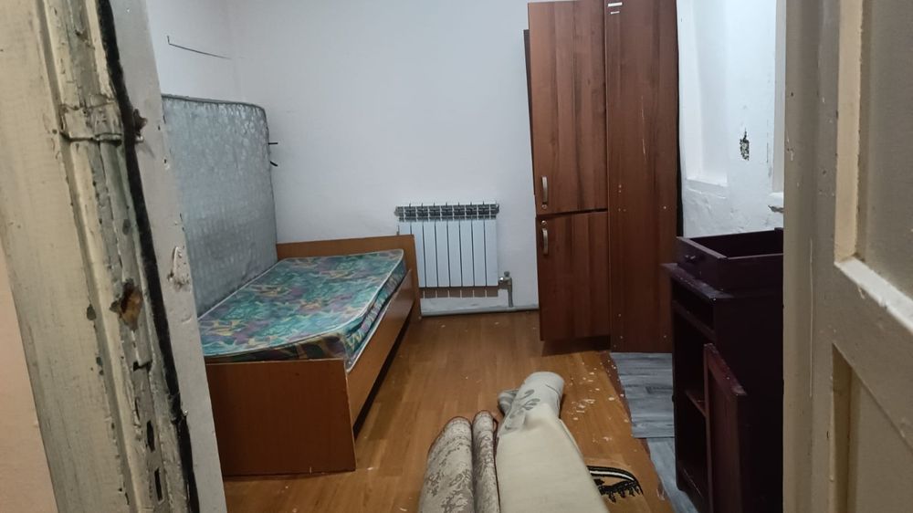Сдам комнату +кухню 70000