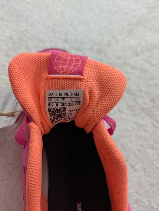 Продавам нови сникърси / кецове Adidas