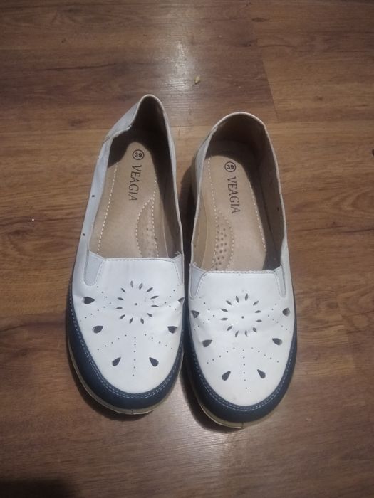 Кроссовки и туфли