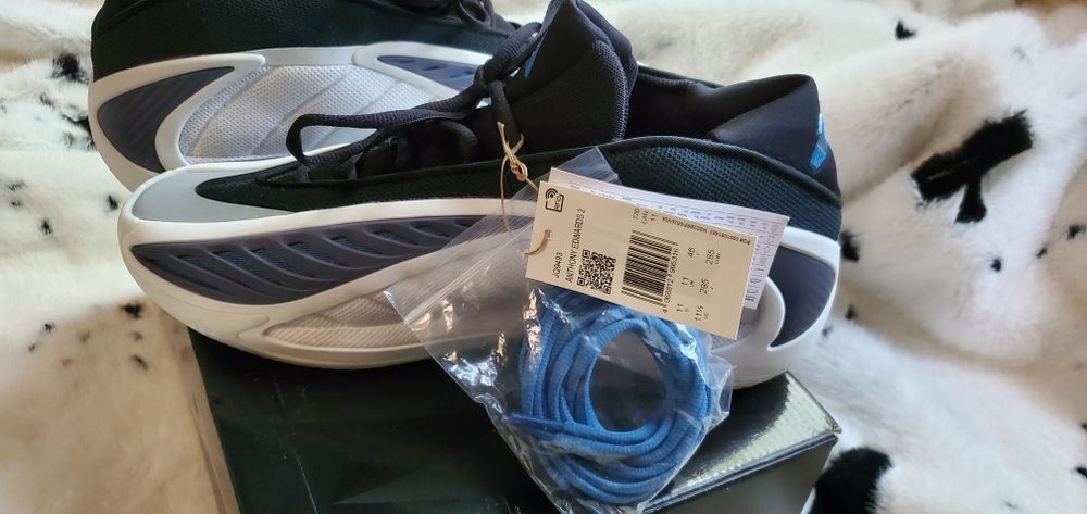 Кросовки adidas oригинал, скидка 40% В ПРОДАЖИ ТОЛЬКО АВГУСТ