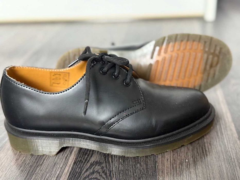 Класически Обувки Dr. Martens AirWair - 37 размер