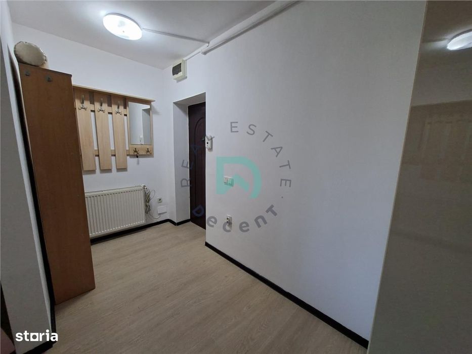 Apartament 2 camere  tip studio, Tractorul, intermediar, loc de parcar