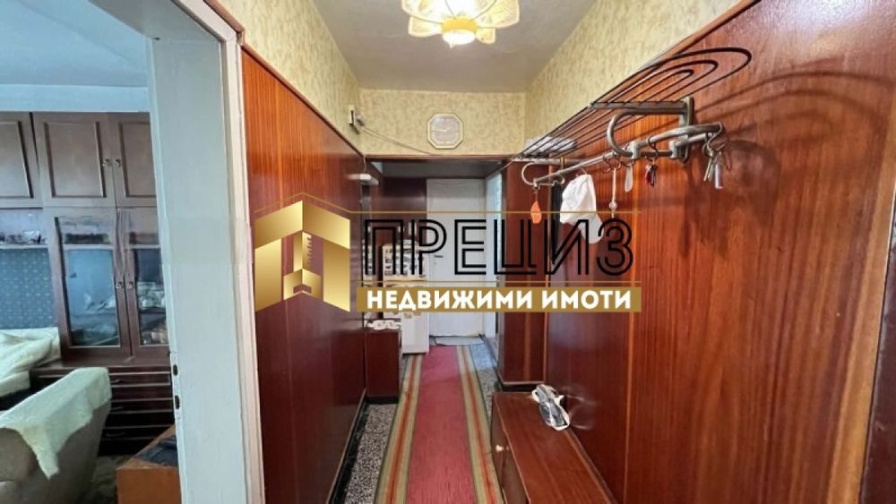 Продажба 4-стаен гр. Шумен - Тракия 76m²