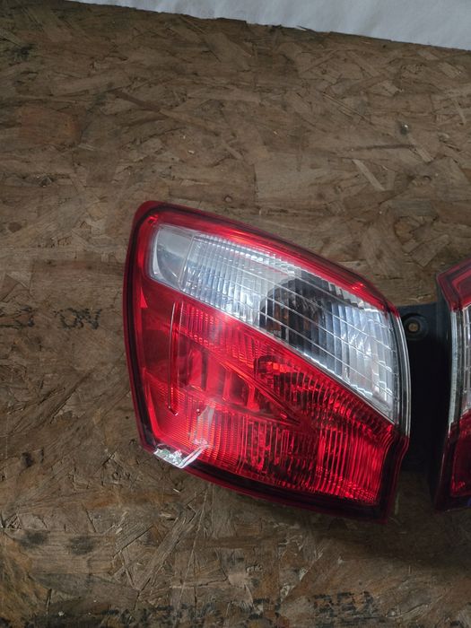 Lampa stop nissan qashqai j10 stanga