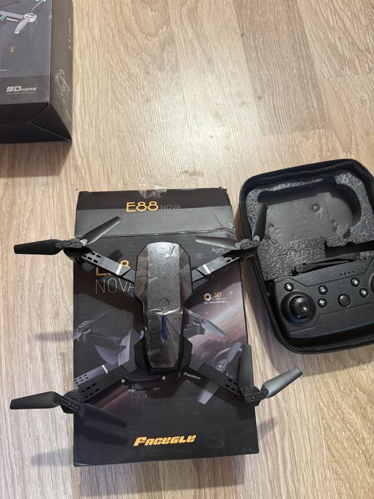 Дрон Nova E88 ЧИСТО НОВ !