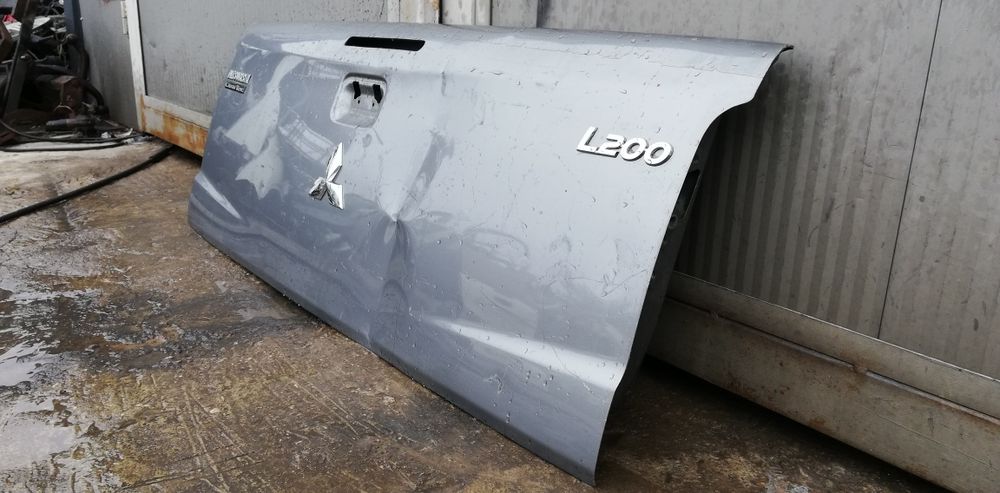 2 броя заден капак/врата от багажник пикап Mitsubishi L200 ClearTec