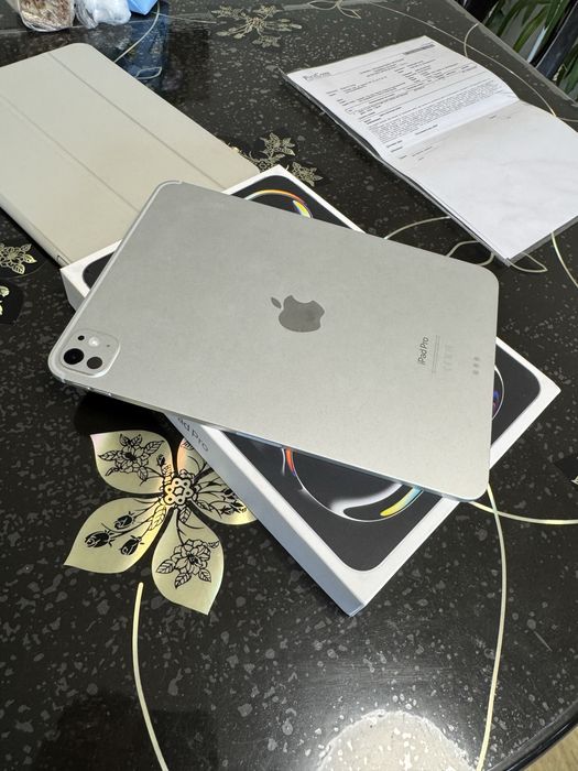 iPad pro 11 M4 Silver неразличим от нов
