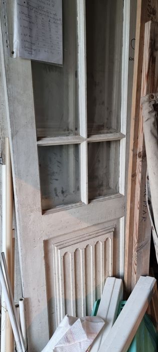 Glasvand, uși interior vechi